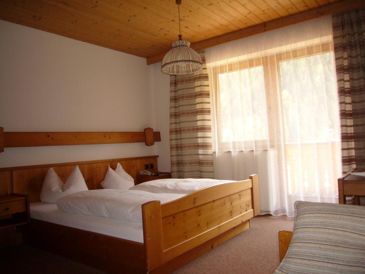 Gasthof Wacht Untertilliach Δωμάτιο φωτογραφία